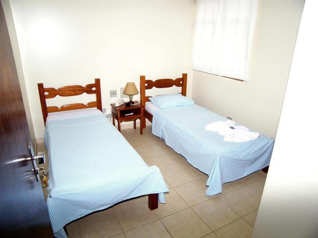 Hotel Families Uberlândia Eksteriør billede